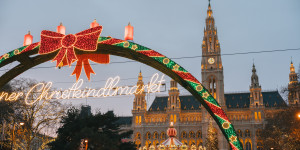 Beitragsbild des Blogbeitrags Top 2024 Vienna Christmas Photo session 