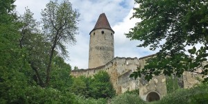 Beitragsbild des Blogbeitrags Wanderung zur Burg Seebenstein und zur Ruine Türkensturz 