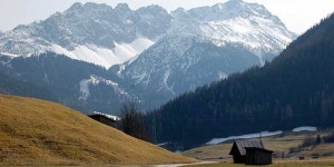 Beitragsbild des Blogbeitrags Mein liebstes Kinderhotel Alpenrose in Lermoos