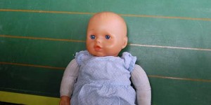 Beitragsbild des Blogbeitrags Unsere Kinder haben ein Recht auf Spiel und freie Zeit – hindert sie nicht!