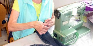 Beitragsbild des Blogbeitrags Reparieren statt wegwerfen – Repair Cafés & Re-Use Tirol