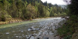 Beitragsbild des Blogbeitrags Zeit für Dich allein: Warum Dir eine Schwitzhütte helfen kann