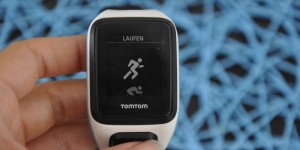 Beitragsbild des Blogbeitrags Wechselzone testet: TomTom Runner 2 Cardio + Music