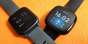 Beitragsbild des Blogbeitrags Fitbit Versa 3 vs. Garmin Venu SQ
