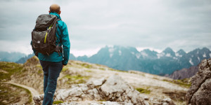 Beitragsbild des Blogbeitrags Outdoor Smartwatch Test: Die Besten für Wandern, Trekking und mehr 
