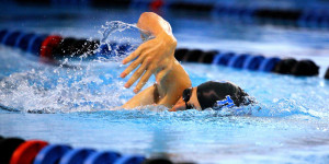 Beitragsbild des Blogbeitrags Smartwatch zum Schwimmen – 13 Tipps für bessere Trainingsdaten 