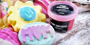Beitragsbild des Blogbeitrags Verwöhnmomente für Mama – Badeleckereien aus der Lush Muttertagskollektion 2017 + Gewinnspiel