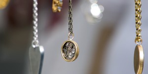 Beitragsbild des Blogbeitrags Look Book Chapter 5 – Schmuck Capsule Projekt