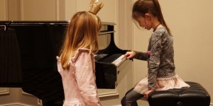 Beitragsbild des Blogbeitrags Kultur mit Kind: Salon Opéra im Hotel Bristol | 24 Stunden mit Kindern in Wien WERBUNG 