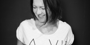 Beitragsbild des Blogbeitrags RAW Beauty Shooting | Fotos, die DICH zeigen WERBUNG 