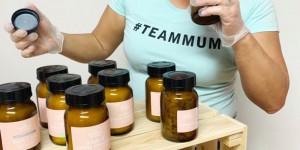 Beitragsbild des Blogbeitrags SHOP SMALL | Interview mit Sarah von „Die Hebamme in Wien“