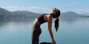 Beitragsbild des Blogbeitrags Namaste am See – Kärntens einzigartiges Yoga Festival