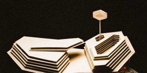 Beitragsbild des Blogbeitrags Arctic Monkeys – Tranquility Base Hotel + Casino
