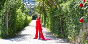 Beitragsbild des Blogbeitrags Mein Salzburger Festspiel-Führer 2017; Lady in Red