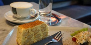 Beitragsbild des Blogbeitrags Café Zwetschke ; Stadtteilcafé in Salzburg Parsch 