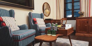 Beitragsbild des Blogbeitrags Sleep in your own city, oder eine Nacht im Luxus Hotel Goldener Hirsch