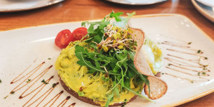 Beitragsbild des Blogbeitrags Frühstück in Salzburg; Café Classic im Mozart Wohnhaus