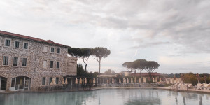 Beitragsbild des Blogbeitrags Terme di Saturnia; Rebalance in der Maremma 