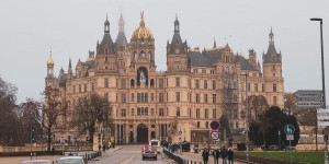 Beitragsbild des Blogbeitrags Tagesausflug nach Schwerin