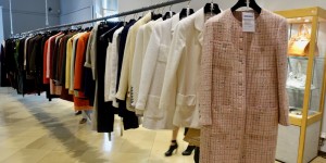 Beitragsbild des Blogbeitrags CHANEL, Dior, Hermès, Yves Saint Laurent und mehr – Dorotheum Vintage Auktion 