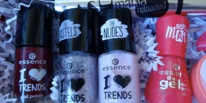 Beitragsbild des Blogbeitrags Reminder – Red Box essence cosmetics Giveaway