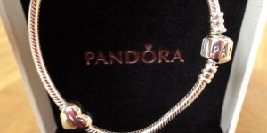 Beitragsbild des Blogbeitrags Remember to join my Pandora Bracelet Giveaway 