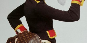 Beitragsbild des Blogbeitrags Vivienne Westwood’s Legendary Louis Vuitton Bum Bag