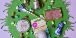 Beitragsbild des Blogbeitrags Wer hat das Glow in Bloom Set gewonnen?