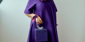 Beitragsbild des Blogbeitrags Monochromer Look in Violett