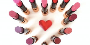 Beitragsbild des Blogbeitrags Astor Perfect Stay Fabulous Lipsticks 