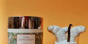 Beitragsbild des Blogbeitrags M. ASAM Soft Vanilla Bath & Body Creme – köstlich wie Vanillekipferl