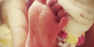Beitragsbild des Blogbeitrags „Plötzlich“ Mama – wenn das Leben Vollbremsung und Salto macht