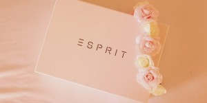 Beitragsbild des Blogbeitrags Esprit Feel Happy For Woman - Glück zum Aufsprühen 