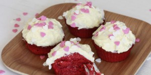 Beitragsbild des Blogbeitrags [Mhmittwoch] Red Velvet Cupcakes. 
