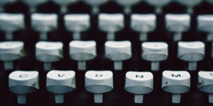 Beitragsbild des Blogbeitrags SEO Texte: So schreibt man Inhalte für User, die auch gefunden werden.