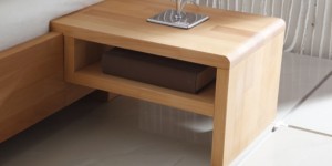 Beitragsbild des Blogbeitrags Wunderbar wandelbarer Nachttisch 