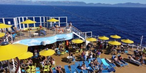 Beitragsbild des Blogbeitrags Meine Kreuzfahrt Erfahrungen, Vor- & Nachteile inkl. Infos & Tipps