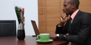 Beitragsbild des Blogbeitrags Umgang mit Beschwerden: Leitfaden um unzufriedene Kunden in Zufriedene zu verwandeln 