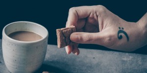 Beitragsbild des Blogbeitrags Von weihnachtlichen Haselnusskeksen, Perfektion und meiner Liebe zu Schach