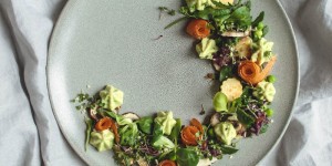 Beitragsbild des Blogbeitrags Vegane Erbsencreme für allerlei gustatorische Abenteuer in der Küche {less waste} 