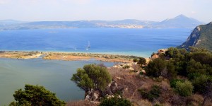 Beitragsbild des Blogbeitrags Die Bucht von Navarino – Natur trifft Geschichte 