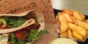 Beitragsbild des Blogbeitrags Geburtstags-Gewinnspiel: Vegane Burger
