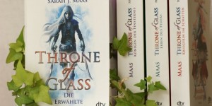 Beitragsbild des Blogbeitrags [Rezension] Throne of Glass 1 (Die Erwählte) von Sarah J. Maas 