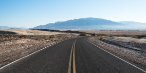 Beitragsbild des Blogbeitrags Über den Lippincott Pass ins Death Valley