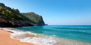 Beitragsbild des Blogbeitrags Alanya im Dezember: 7 Tage im luxuriösen 4*-Hotel plus Halbpension, Rail & Fly und Transfer schon ab 217€