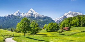 Beitragsbild des Blogbeitrags Weihnachten in Bad Aibling verbringen: 8 Tage Skiurlaub mit Übernachtung im 3 1/2* Hotel ab 449 Euro