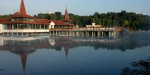 Beitragsbild des Blogbeitrags Ein Wellnessurlaub im NaturMed Hotel Carbona Hévíz 