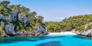 Beitragsbild des Blogbeitrags Brückentag ausnutzen: 7 Tage Menorca im Mai im sehr guten 4*-Hotel (86%) inkl. Frühstück, Rail & Fly sowie Transfer schon ab 341€ 
