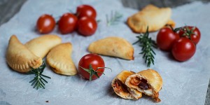 Beitragsbild des Blogbeitrags Blitz Mini Pizza Calzone 