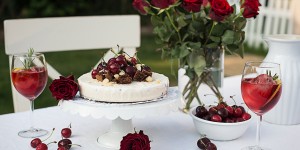 Beitragsbild des Blogbeitrags Eistorte Brownie-Kirsch